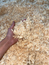 Load image into Gallery viewer, Madison Lumber Mill Fine Shaving
